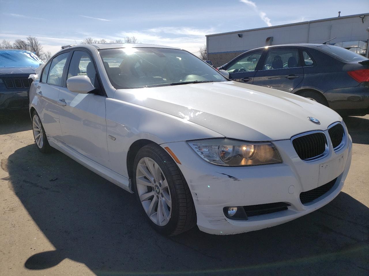 BMW 328 I 2009 with VIN WBAPH77589NL84494 - Photo from auction