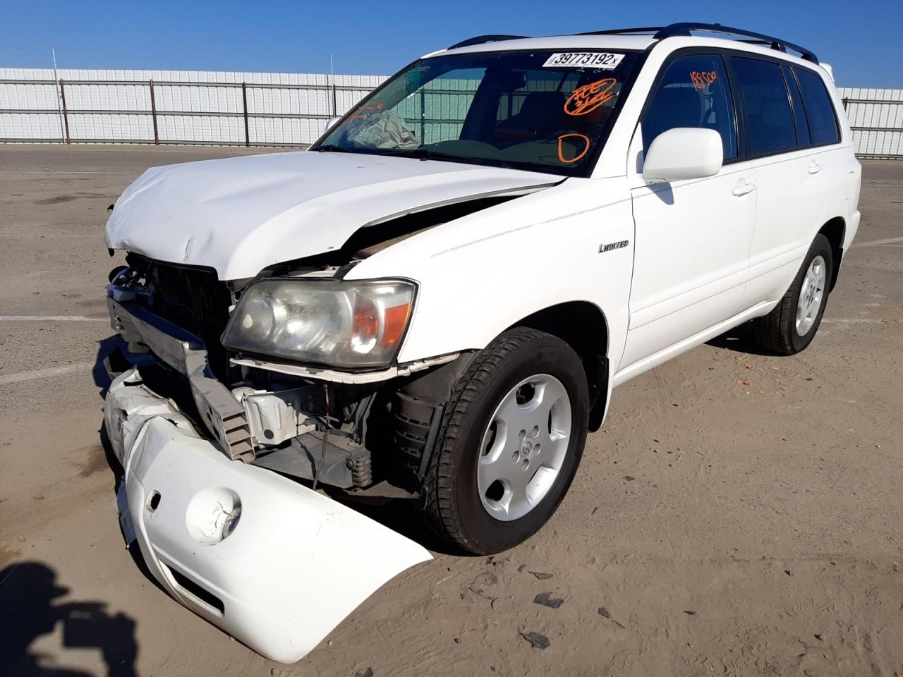 Photo 2 from auction – 2005 TOYOTA HIGHLANDER with VIN JTEEP21A650093484