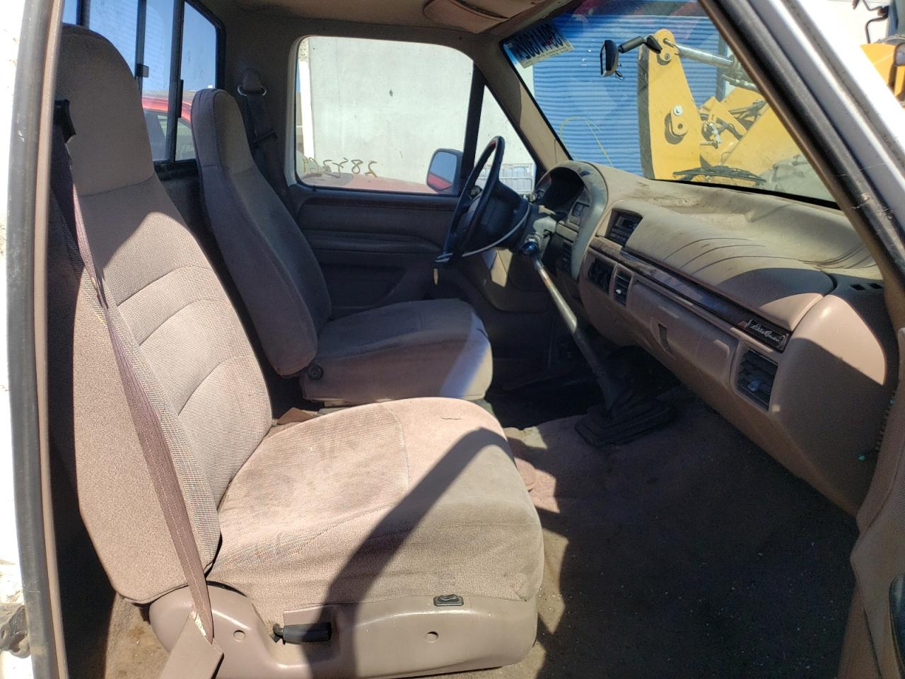 Photo 5 from auction – 1996 FORD F150 with VIN 1FTEF15Y9TLB86715