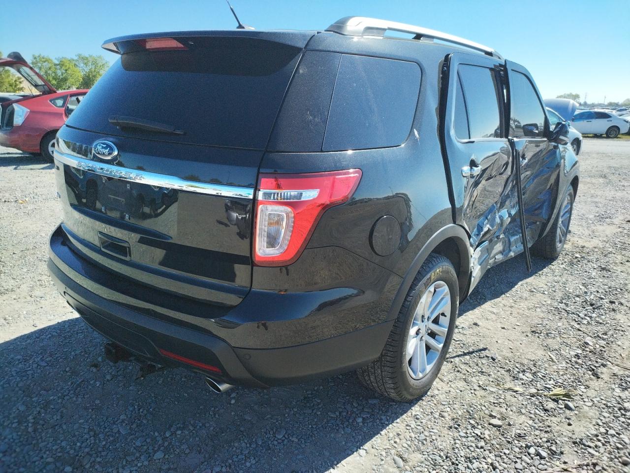 Photo 4 from auction – 2015 FORD EXPLORER X with VIN 1FM5K7D8XFGA87507