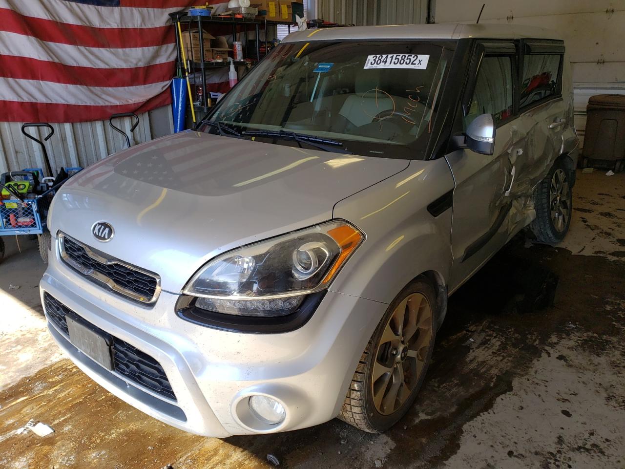 Photo 2 from auction – 2013 KIA SOUL + with VIN KNDJT2A69D7567704