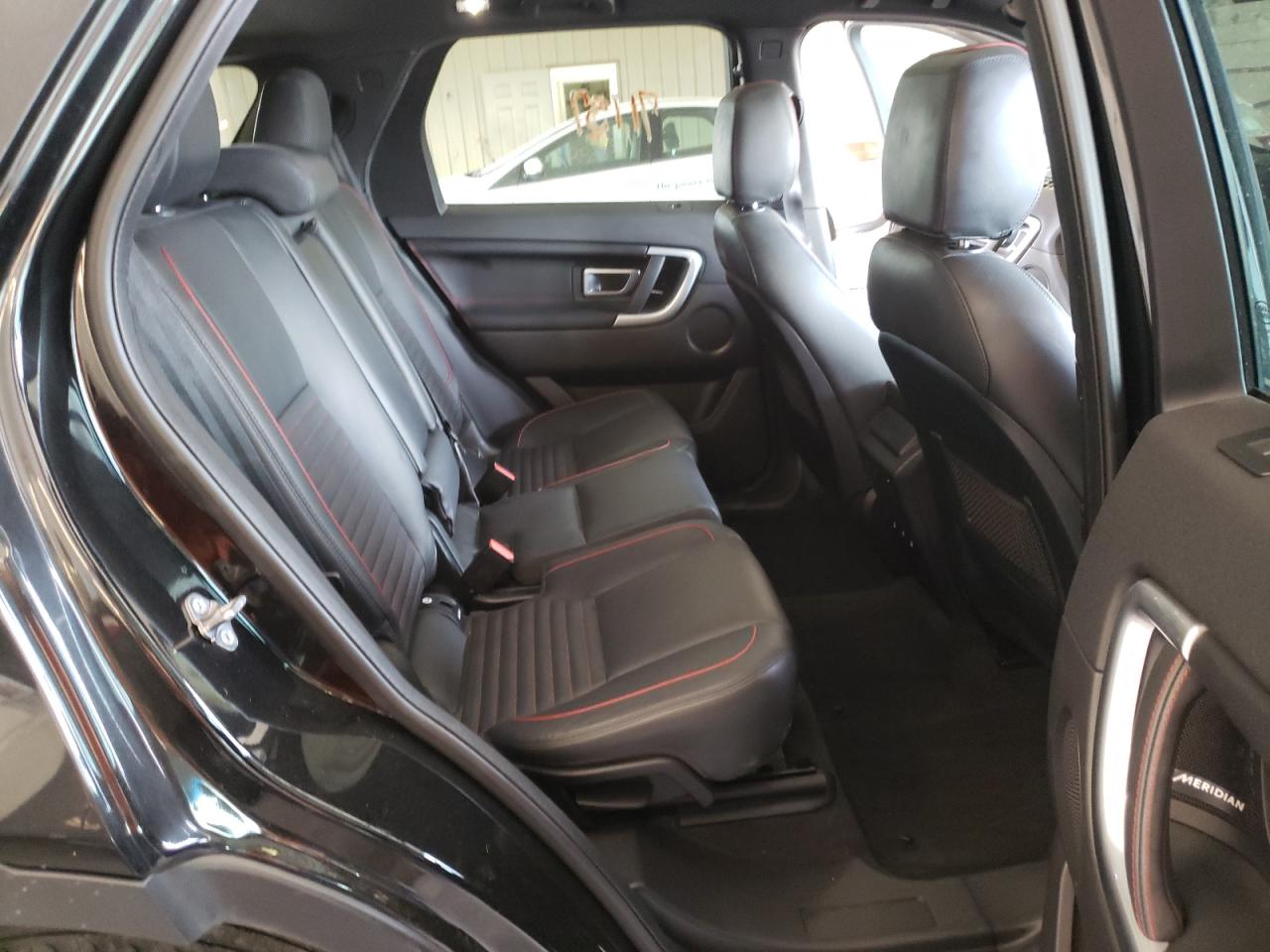 Photo 6 from auction – 2017 LAND ROVER DISCOVERY with VIN SALCR2BG6HH651731