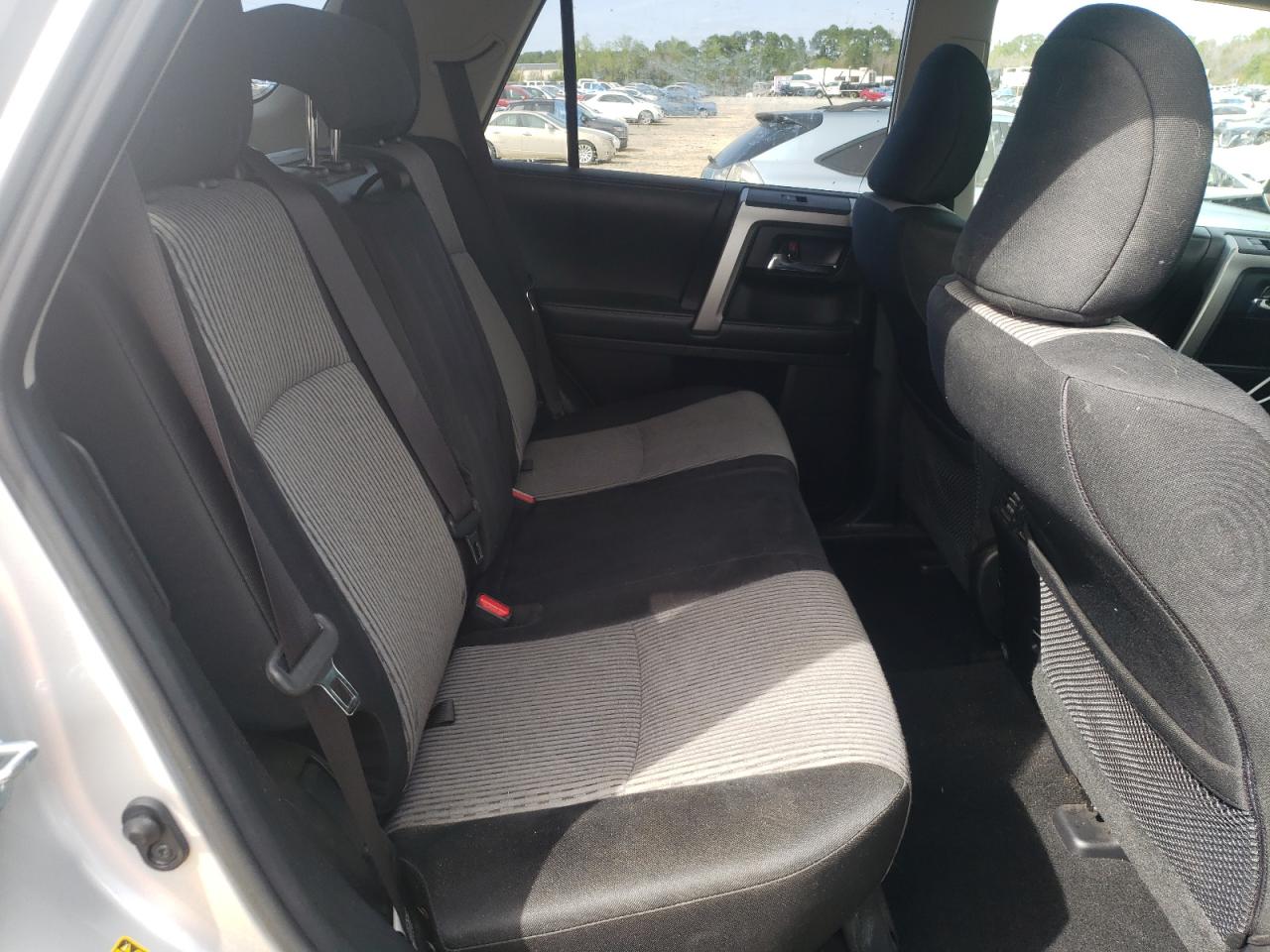 Photo 6 from auction – 2016 TOYOTA 4RUNNER SR with VIN JTEZU5JR1G5134532