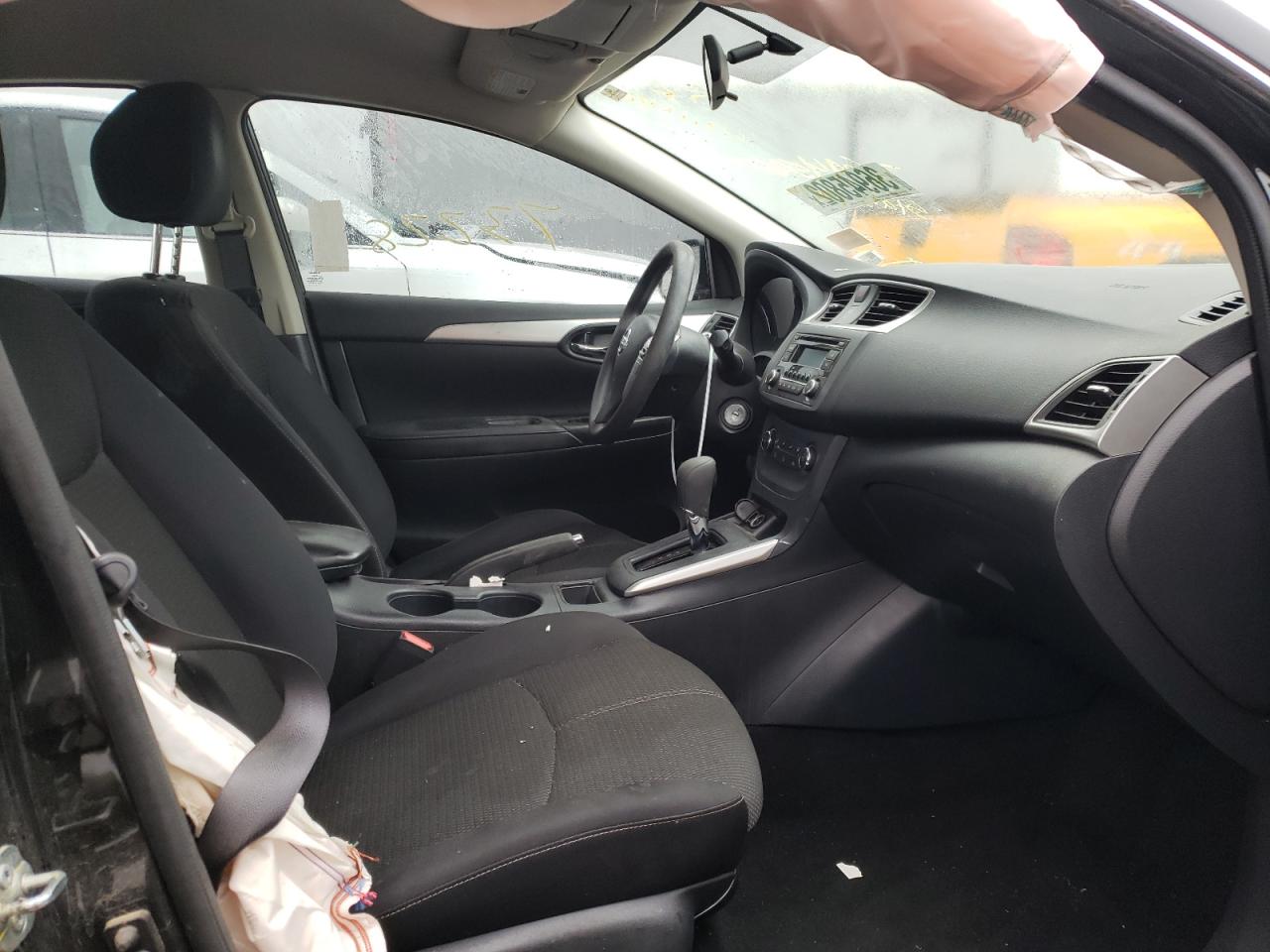 Photo 5 from auction – 2017 NISSAN SENTRA S with VIN 3N1AB7AP3HY408841