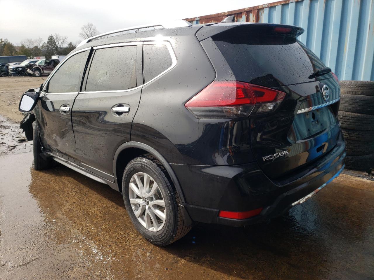 Photo 3 from auction – 2018 NISSAN ROGUE S with VIN KNMAT2MV4JP621439