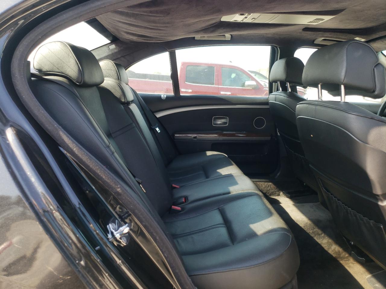 Photo 6 from auction – 2006 BMW 750 LI with VIN WBAHN83506DT34277