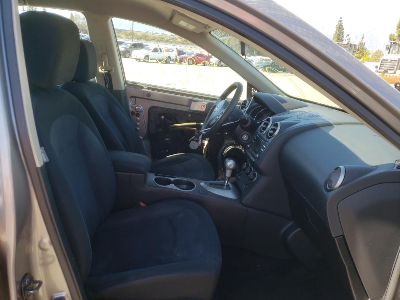 Photo 5 from auction – 2014 NISSAN ROGUE SELE with VIN JN8AS5MT4EW620245