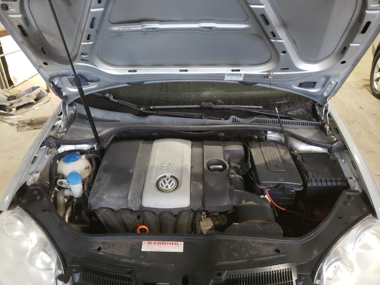 Photo 7 from auction – 2008 VOLKSWAGEN JETTA S with VIN 3VWJM71K08M047987