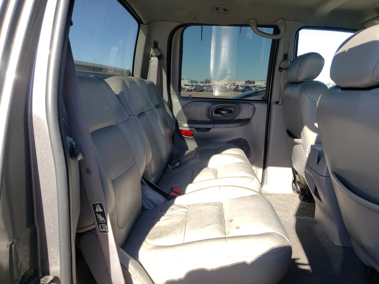 Photo 6 from auction – 2002 FORD F150 SUPER with VIN 1FTRW08L72KA72860