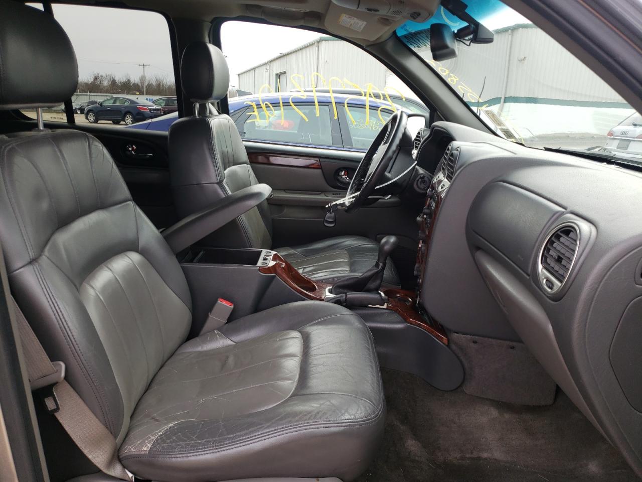 Photo 5 from auction – 2003 GMC ENVOY with VIN 1GKDT13S432170323