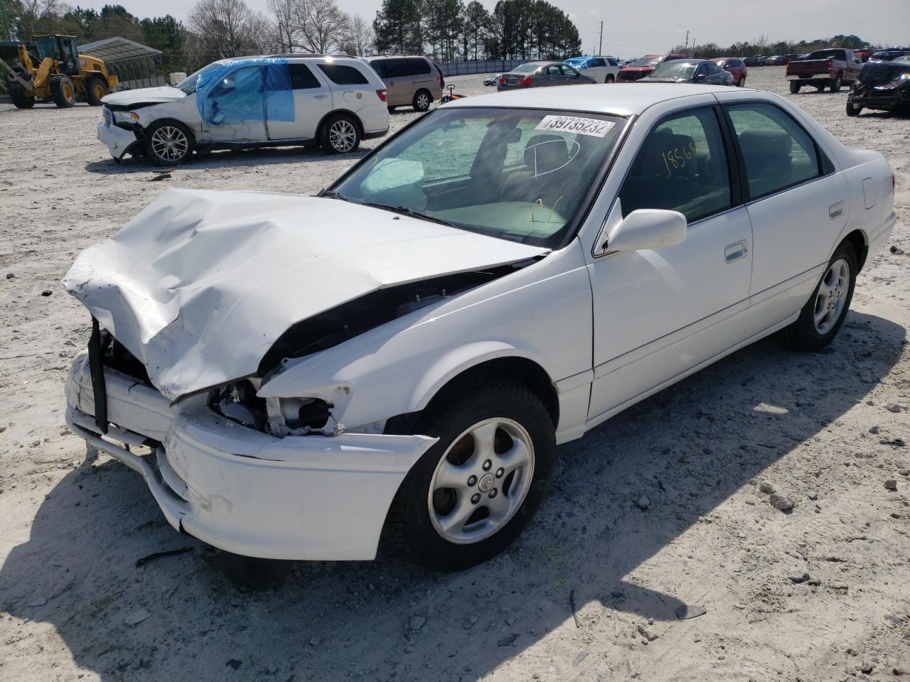 Photo 2 from auction – 2000 TOYOTA CAMRY CE with VIN 4T1BG22K8YU980480