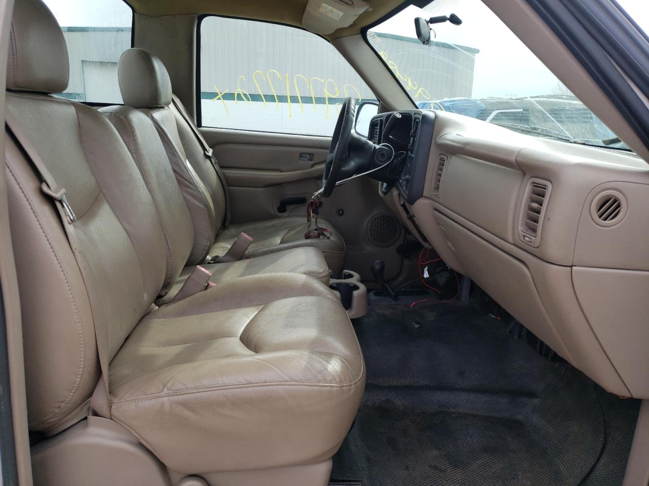 Photo 5 from auction – 2004 CHEVROLET SILVERADO with VIN 1GCHK24UX4E333336