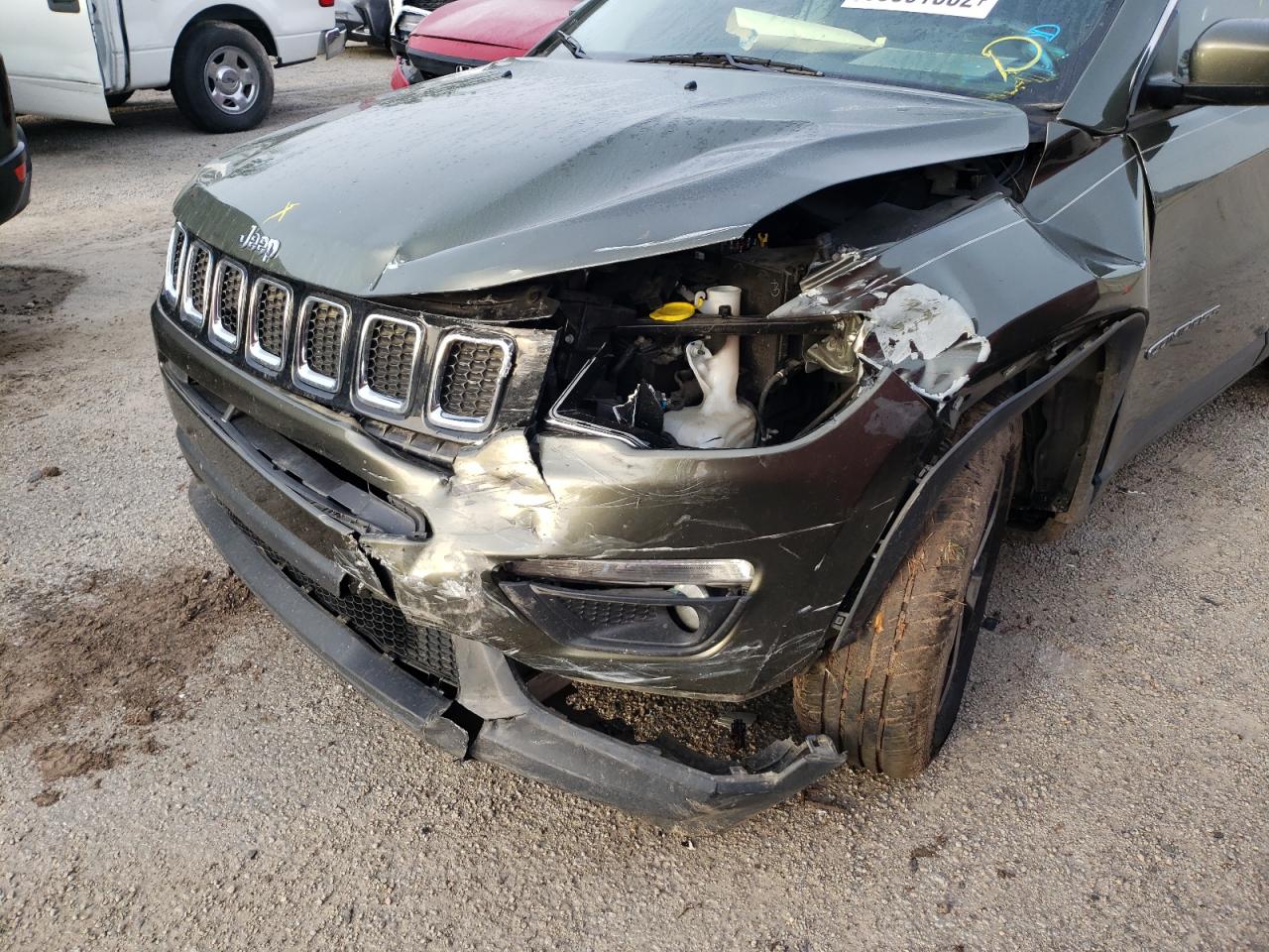 Photo 9 from auction – 2018 JEEP COMPASS LA with VIN 3C4NJCBB6JT251046