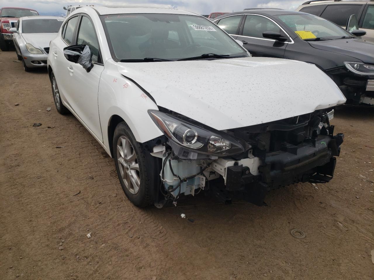 MAZDA 3 TOURING 2016 مع رقم تعريف المركبة 3MZBM1M76GM321877 - صورة من المزاد