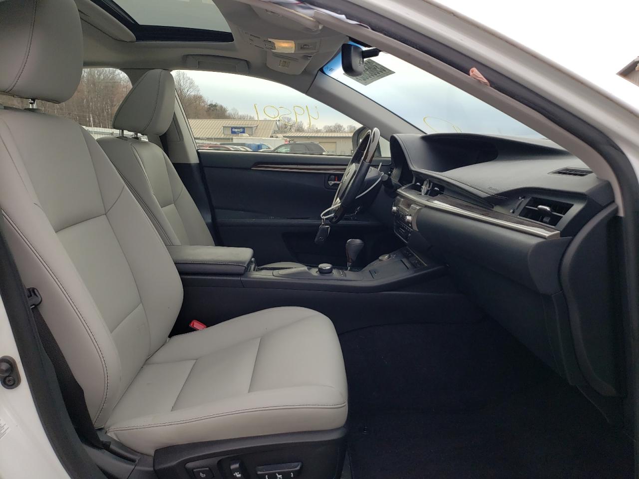 Photo 5 from auction – 2013 LEXUS ES 350 with VIN JTHBK1GGXD2055057