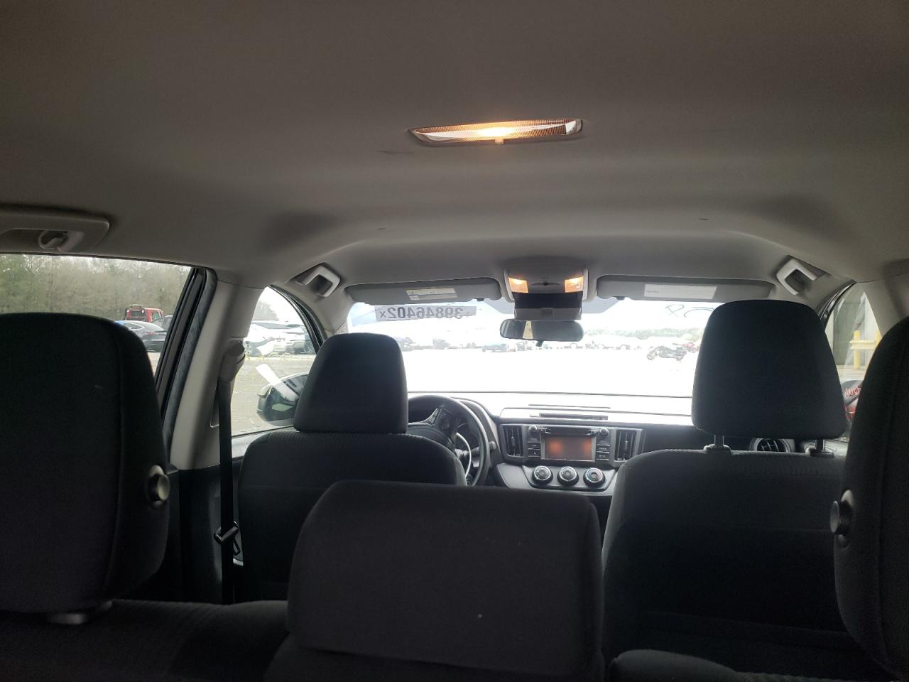 Photo 9 from auction – 2017 TOYOTA RAV4 LE with VIN JTMZFREVXHJ706378
