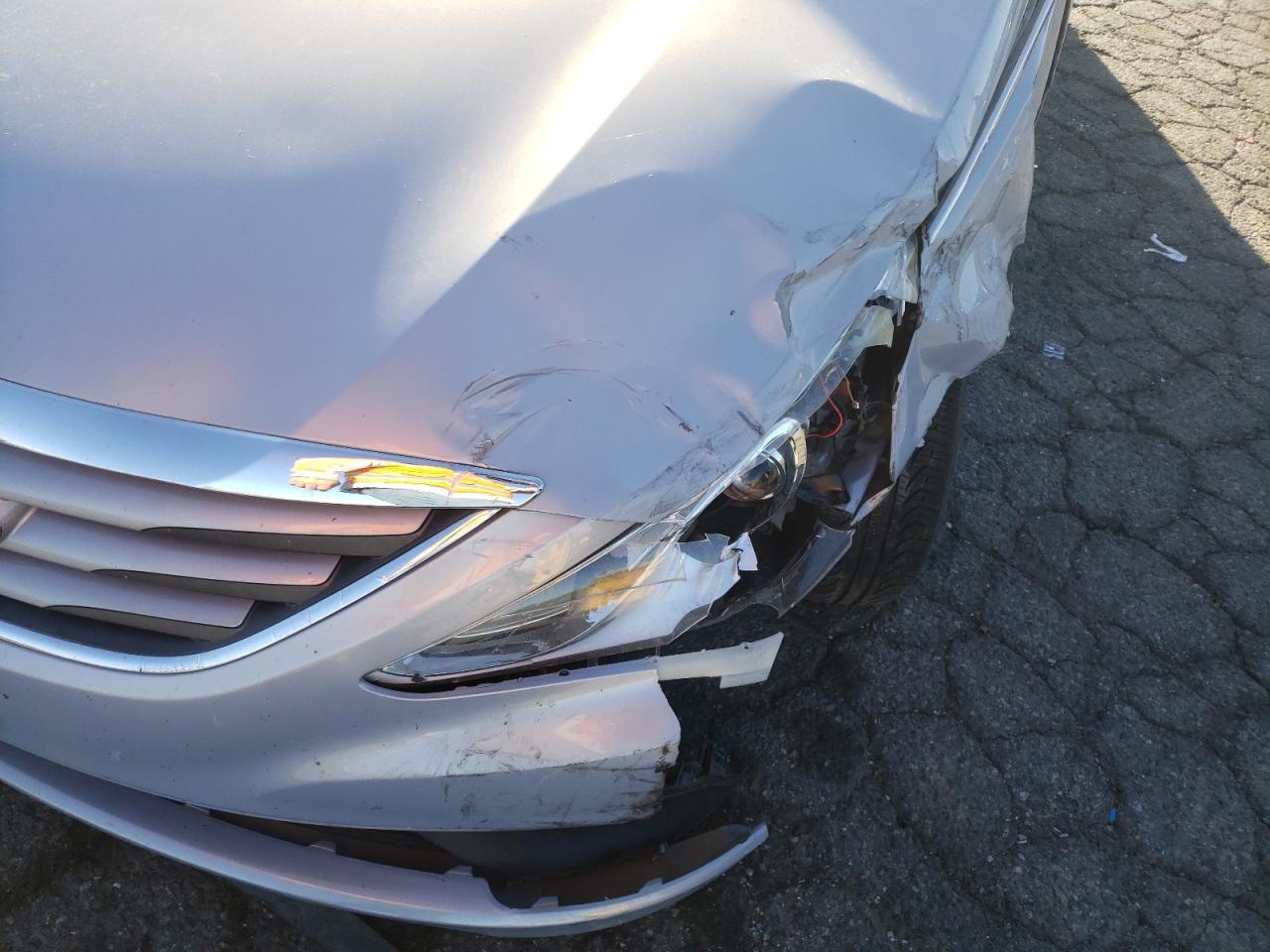 Photo 9 from auction – 2014 HYUNDAI SONATA GLS with VIN 5NPEB4AC4EH882087