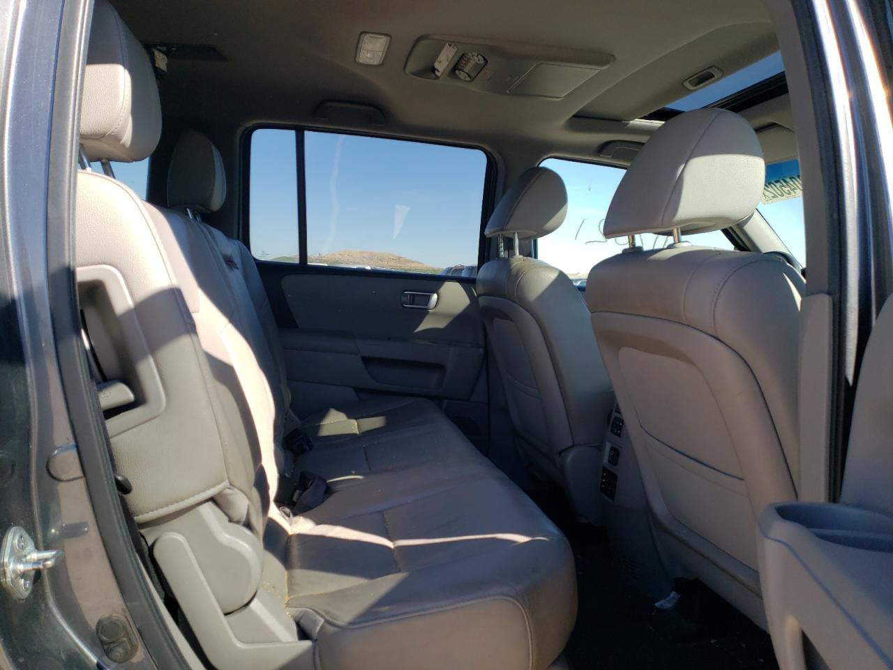 Photo 6 from auction – 2012 HONDA PILOT EXL with VIN 5FNYF4H69CB024952