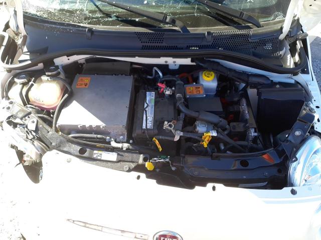 Photo 7 from auction – 2017 FIAT 500 ELECTR with VIN 3C3CFFGE8HT547827