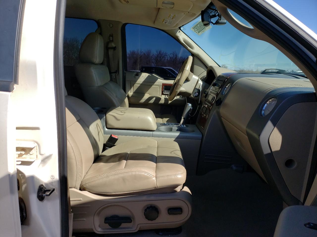 Photo 5 from auction – 2007 FORD F150 SUPER with VIN 1FTPW14V97FA44160