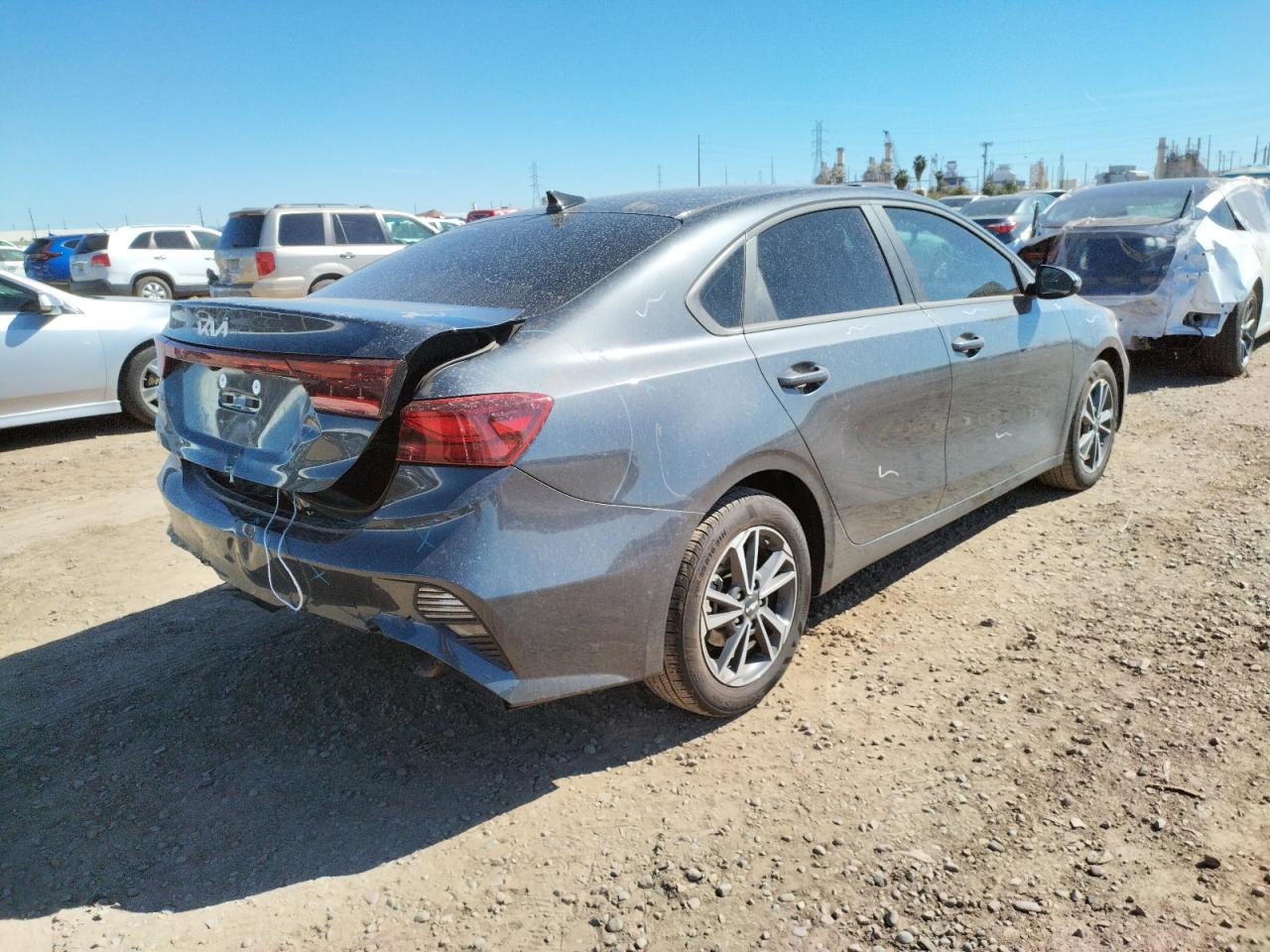 Photo 4 from auction – 2022 KIA FORTE FE with VIN 3KPF24AD7NE421287