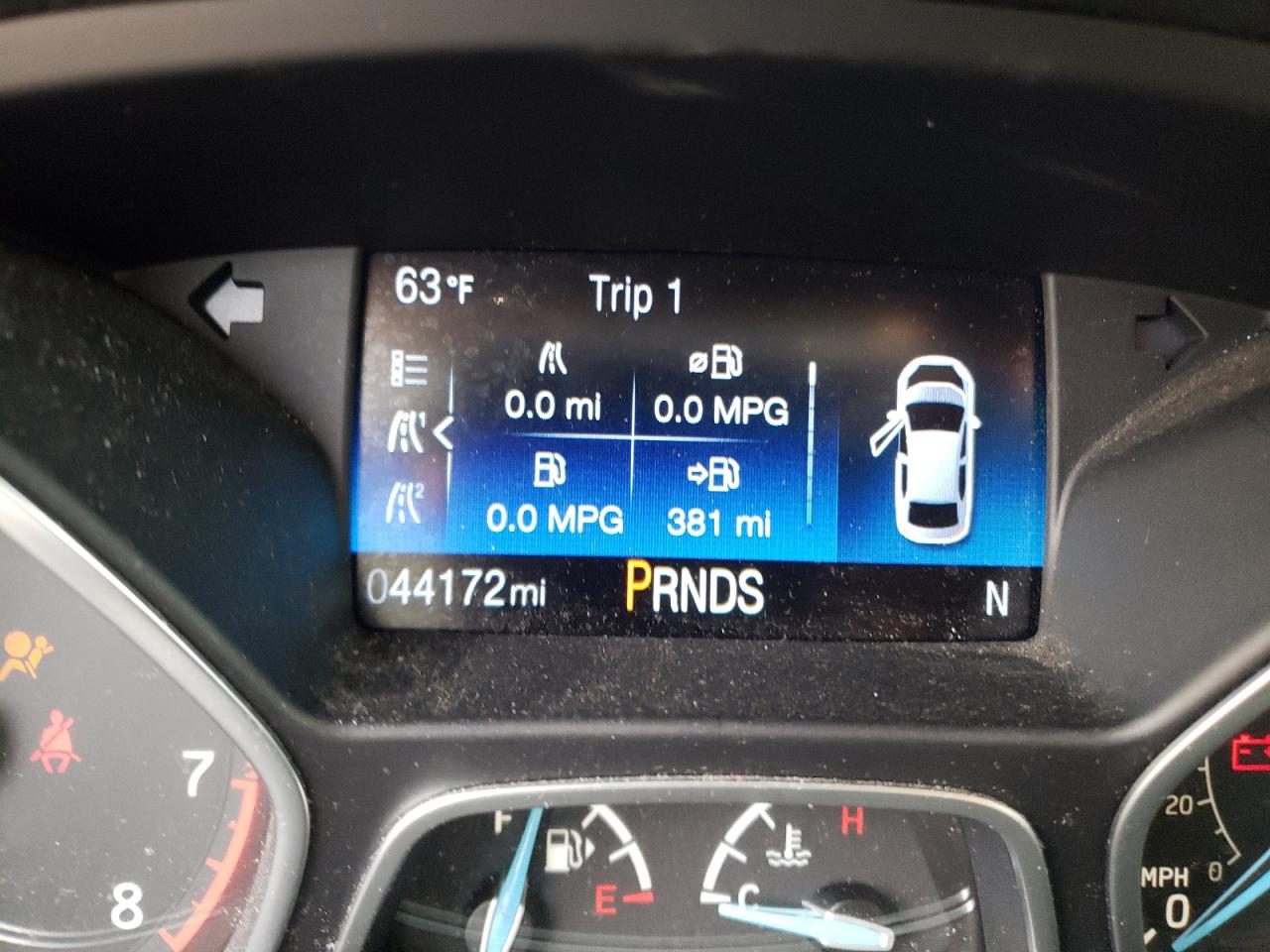 Photo 8 from auction – 2016 FORD FOCUS SE with VIN 1FADP3F2XGL273470