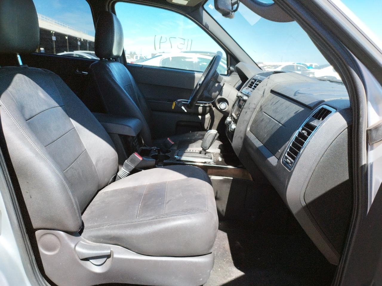 Photo 5 from auction – 2012 FORD ESCAPE LIM with VIN 1FMCU0E79CKC45603
