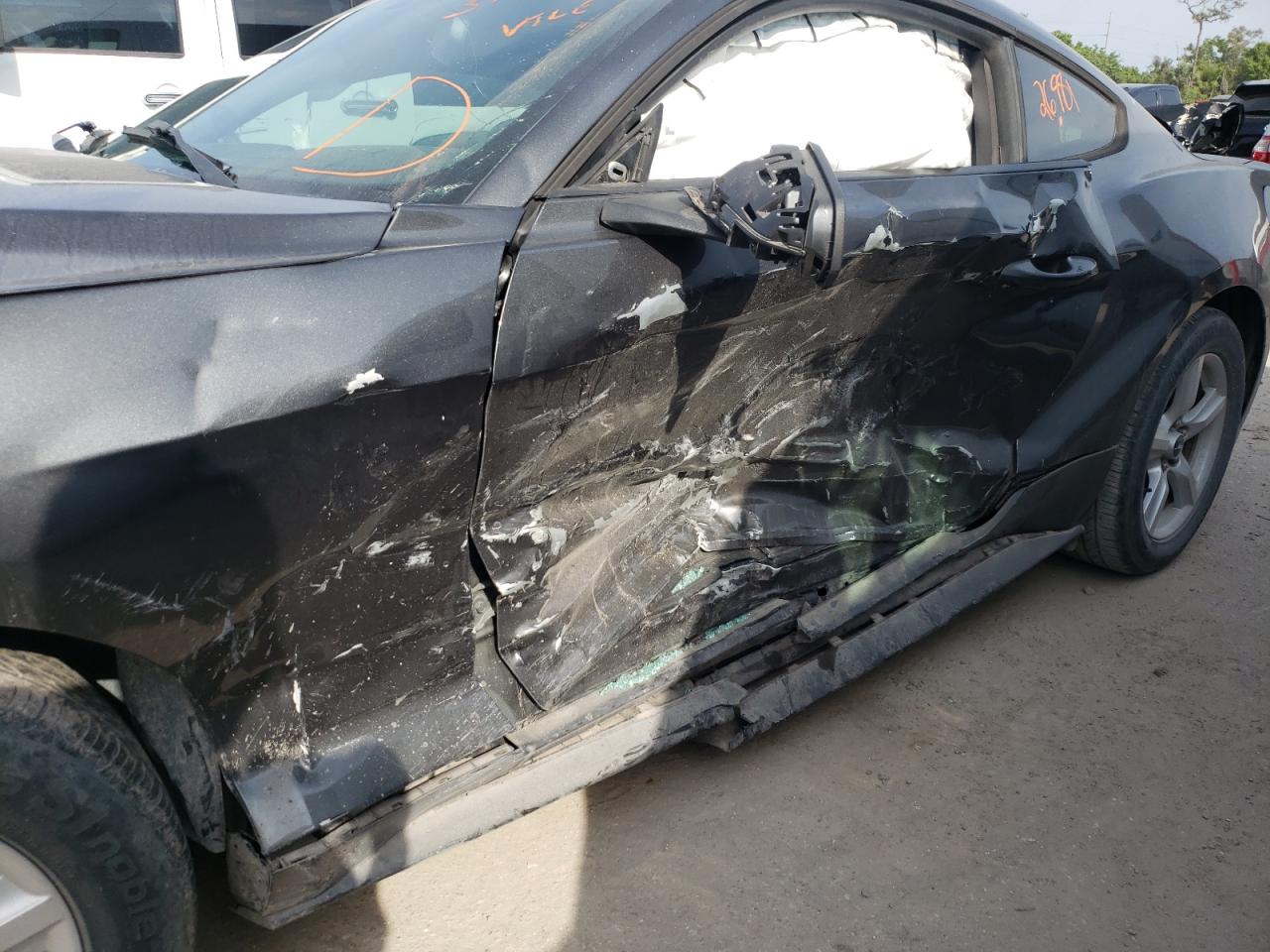 Photo 9 from auction – 2018 FORD MUSTANG with VIN 1FA6P8TH7J5162272