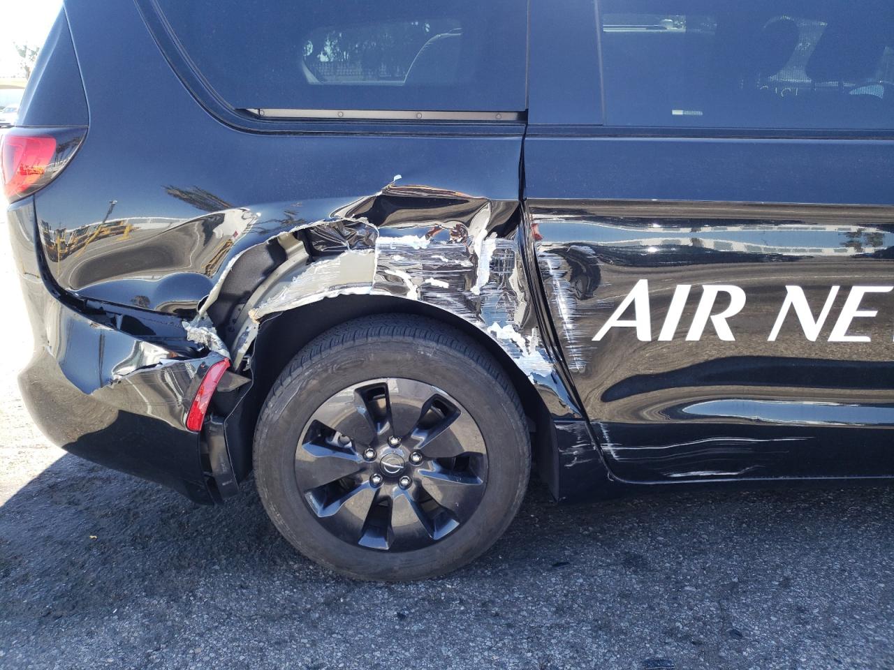 Photo 9 from auction – 2019 CHRYSLER PACIFICA H with VIN 2C4RC1H76KR590297