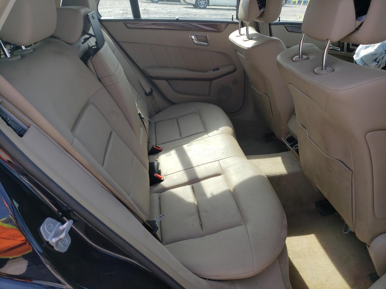 Photo 6 from auction – 2011 MERCEDES-BENZ E 350 4MAT with VIN WDDHH8HB0BA454400