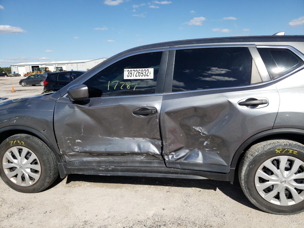Photo 9 from auction – 2018 NISSAN ROGUE S with VIN 5N1AT2MT2JC761328