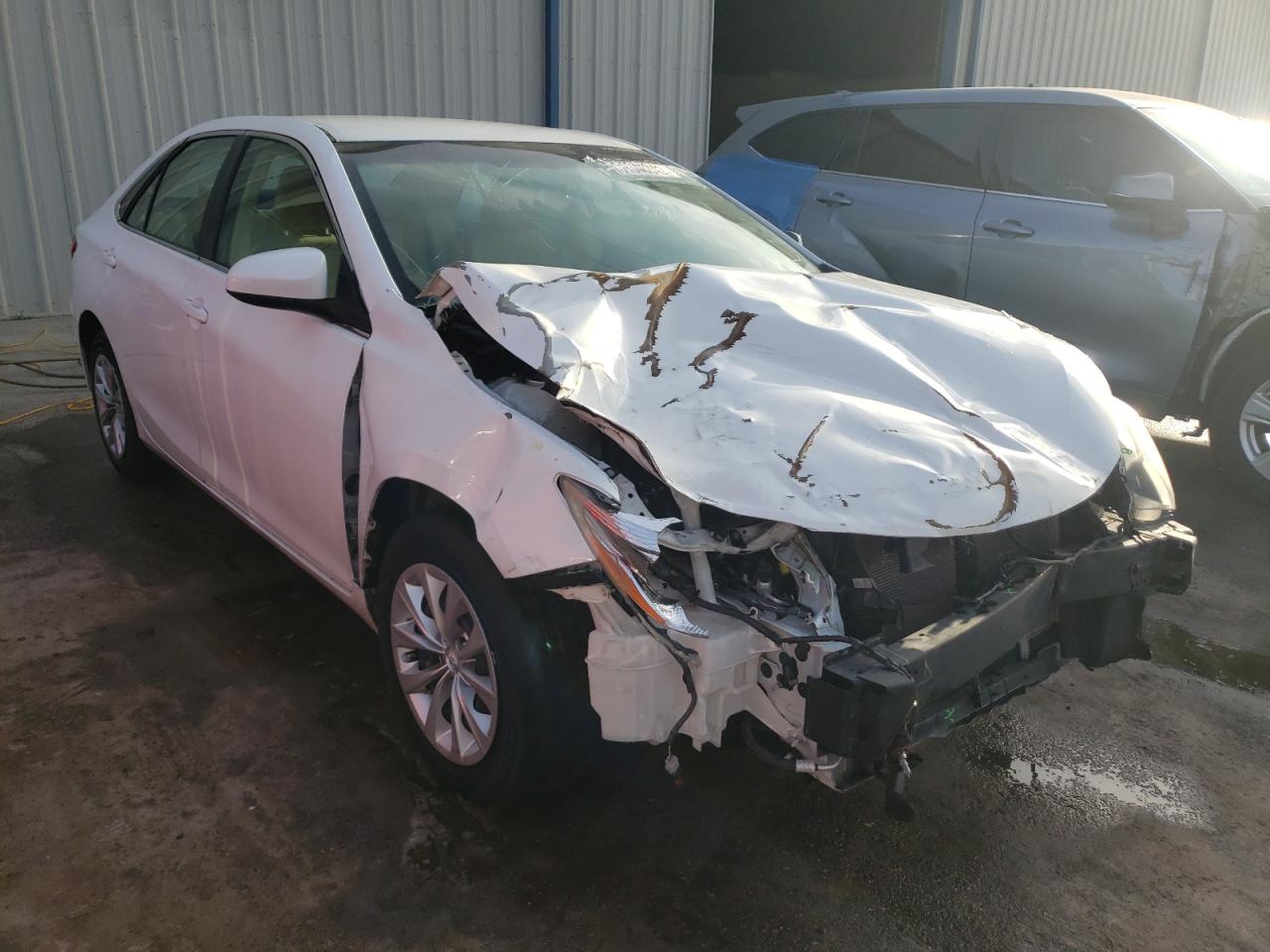 TOYOTA CAMRY LE 2015 with VIN 4T4BF1FK7FR478411 - Photo from auction