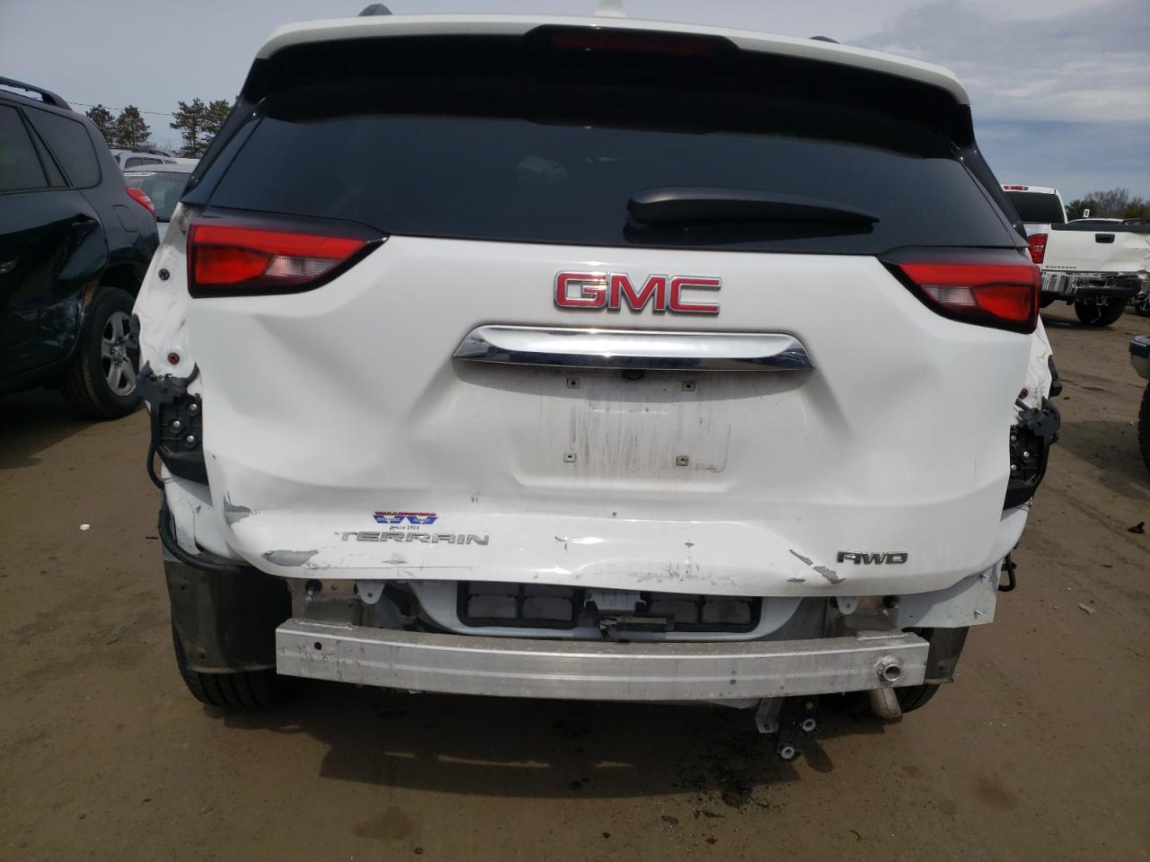 Photo 9 from auction – 2019 GMC TERRAIN SL with VIN 3GKALTEV9KL204209