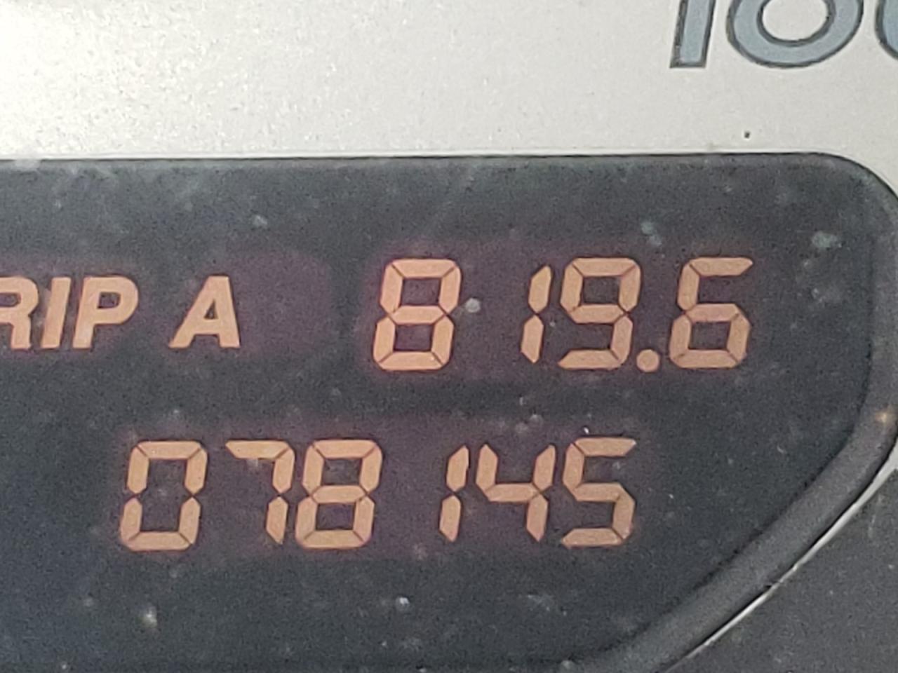Photo 8 from auction – 2002 ACURA 3.2TL TYPE with VIN 19UUA56892A018424