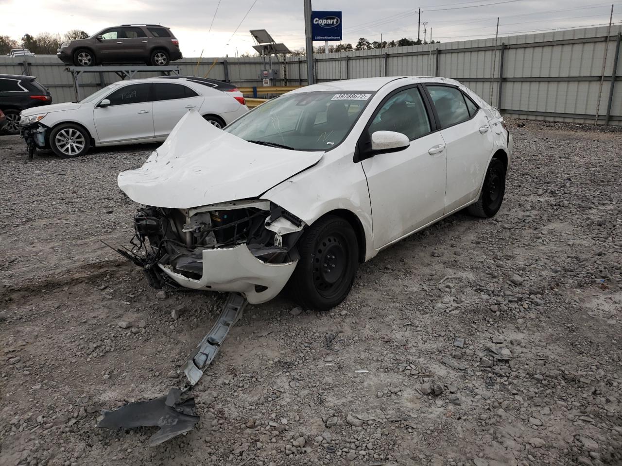Photo 2 from auction – 2018 TOYOTA COR L/LE/L with VIN 5YFBURHE3JP851833