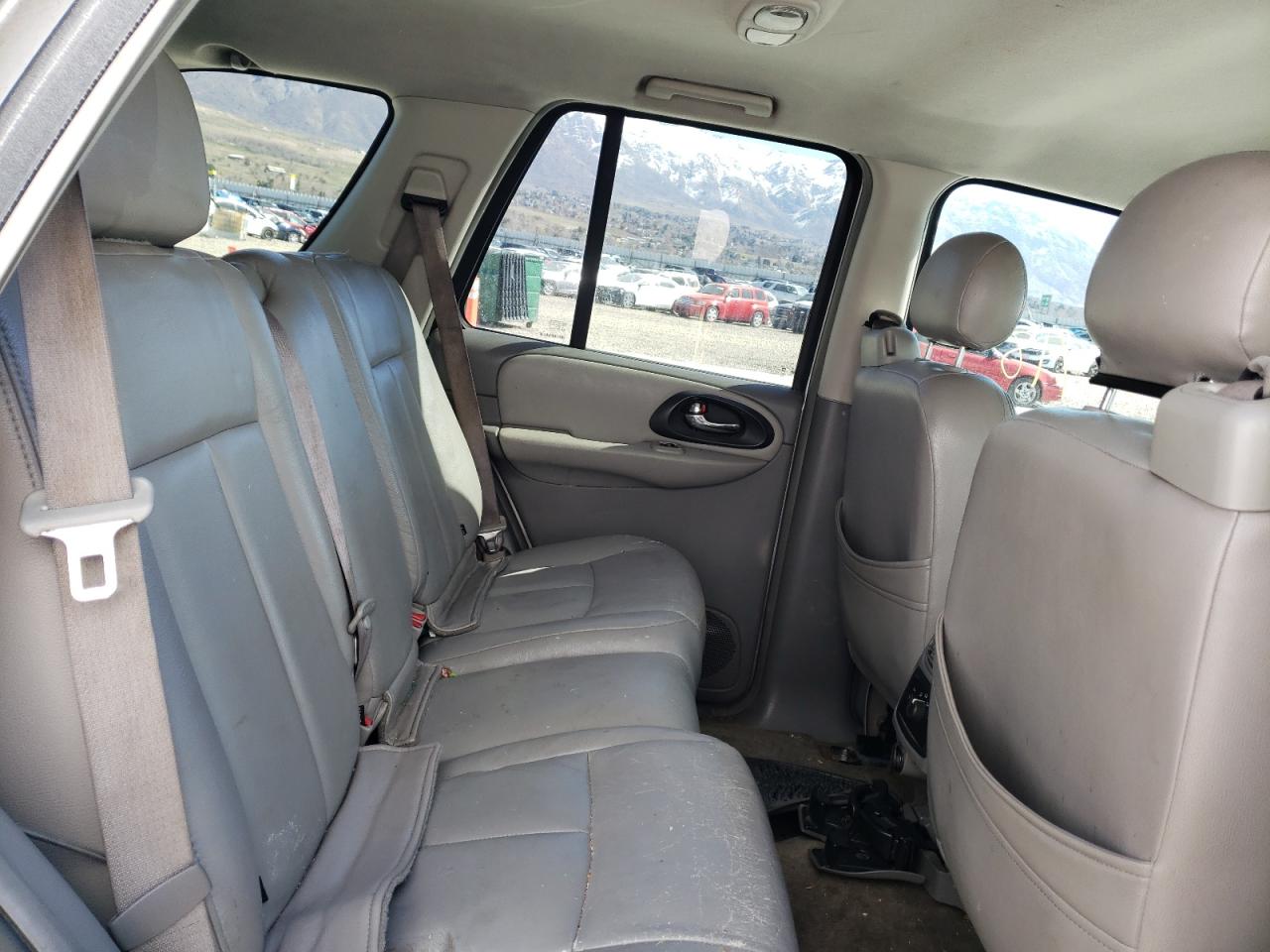 Photo 6 from auction – 2005 CHEVROLET TRAILBLAZE with VIN 1GNDT13S152350736