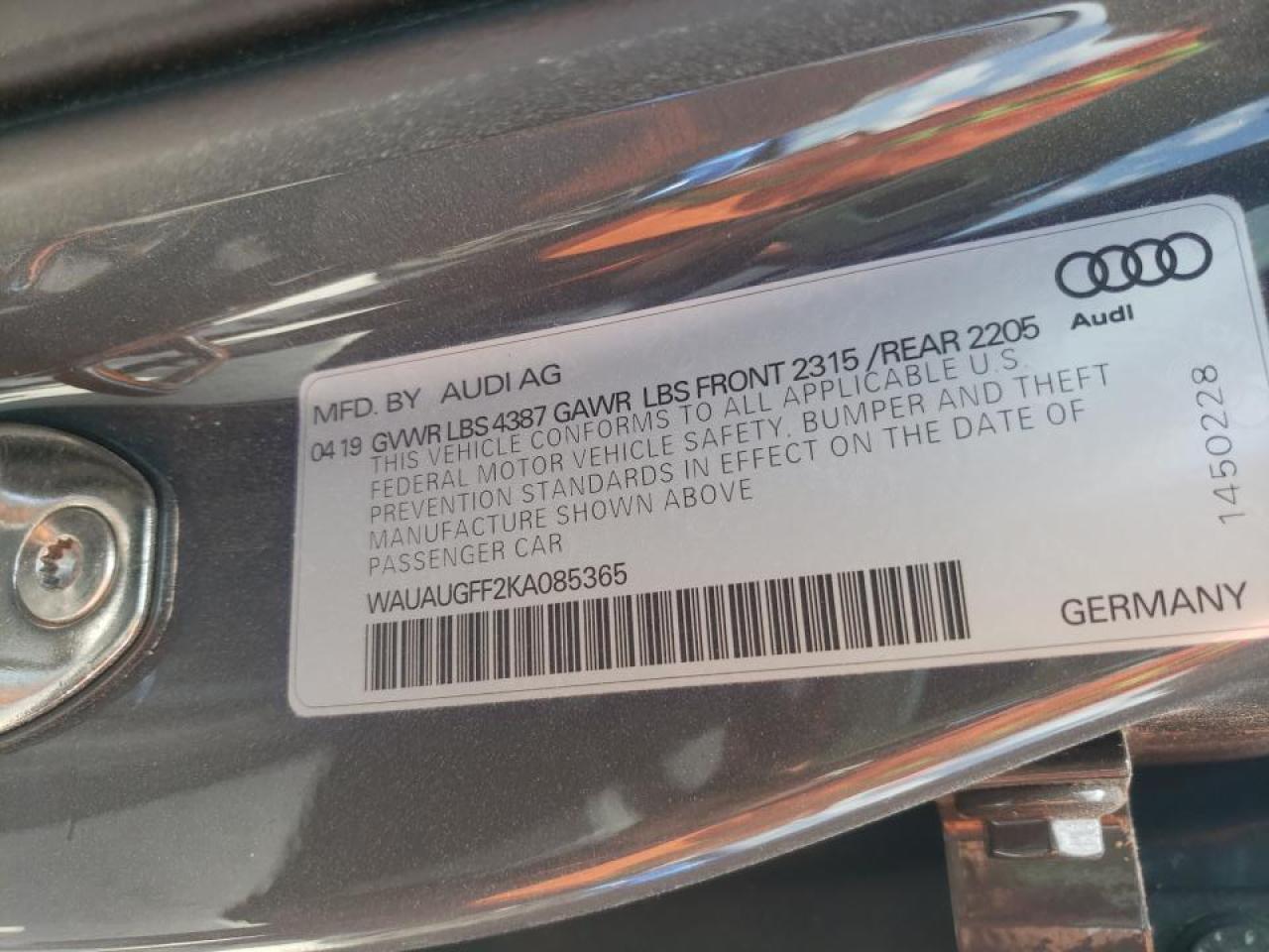 Photo 10 from auction – 2019 AUDI A3 PREMIUM with VIN WAUAUGFF2KA085365