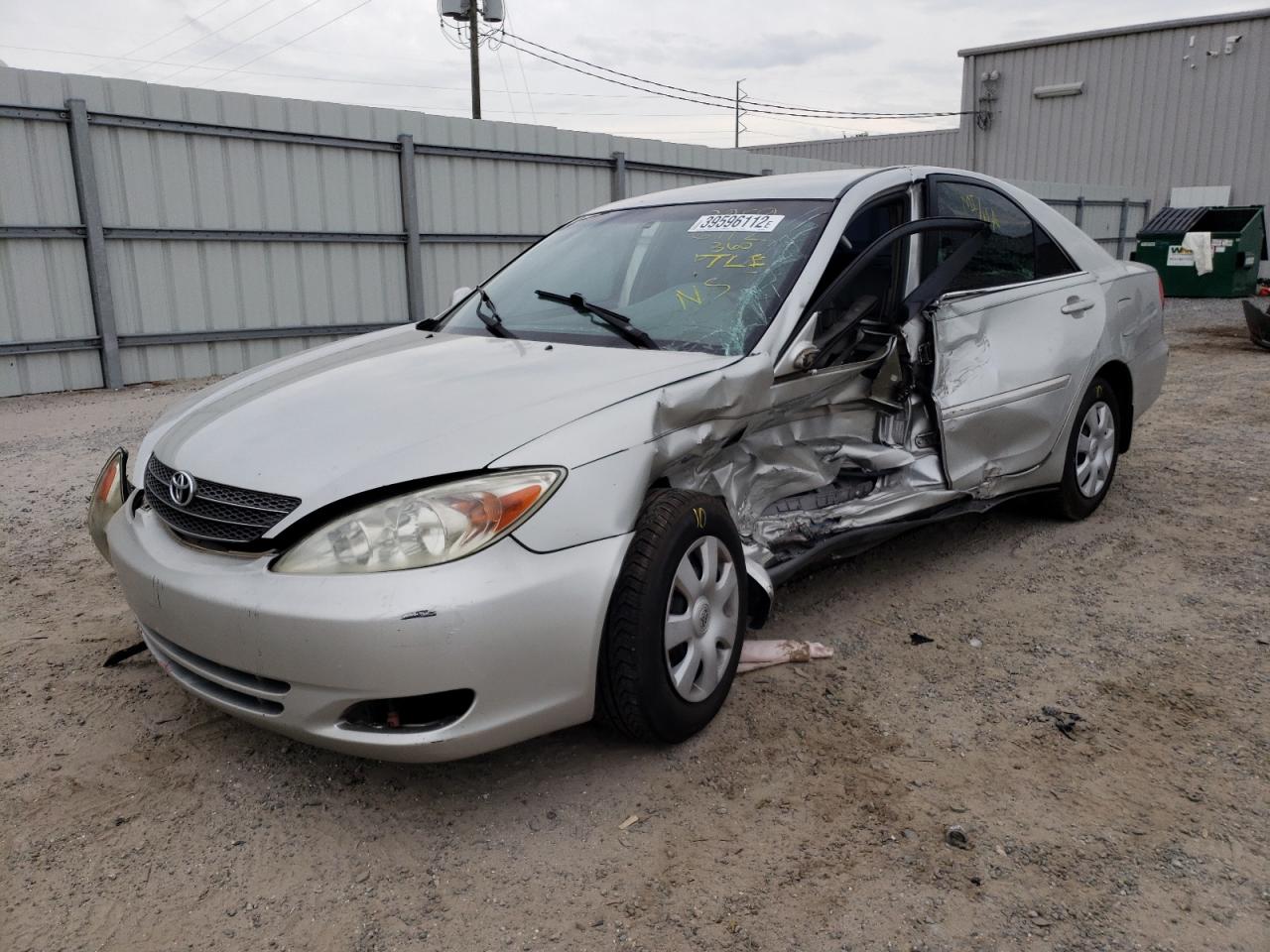 Photo 2 from auction – 2002 TOYOTA CAMRY LE with VIN 4T1BE32K92U549584