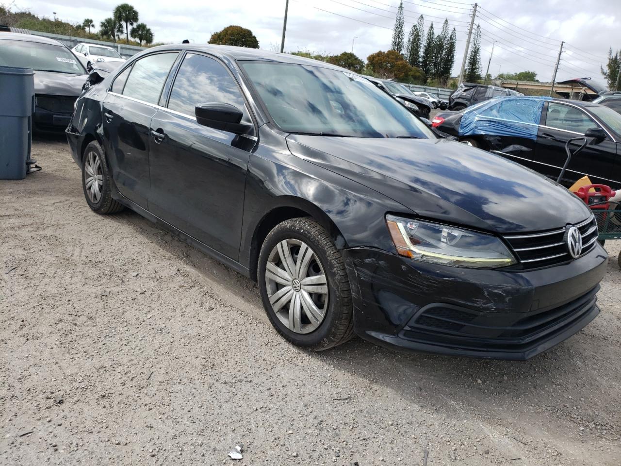 Photo 1 from auction – 2017 VOLKSWAGEN JETTA S with VIN 3VW2B7AJ8HM377202