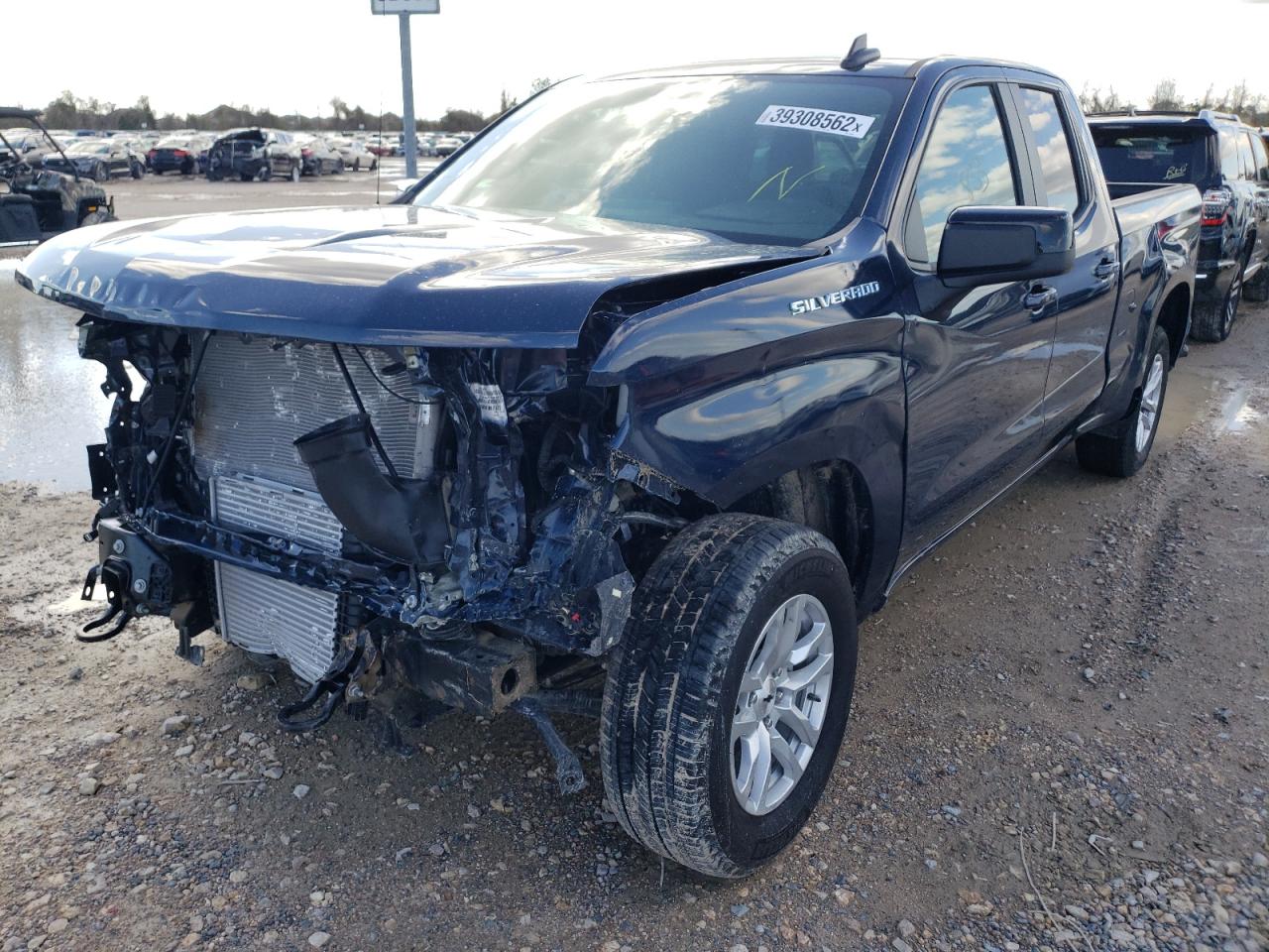 Photo 2 from auction – 2021 CHEVROLET SILVERADO with VIN 1GCRYEEK8MZ333460