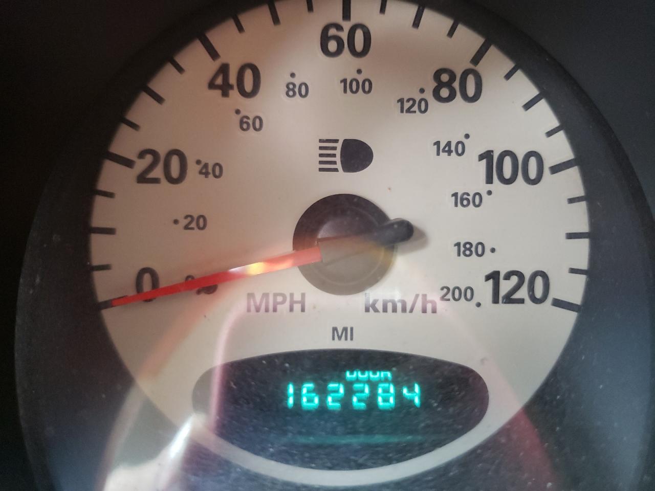 Photo 8 from auction – 2002 CHRYSLER PT CRUISER with VIN 3C8FY68B52T381327