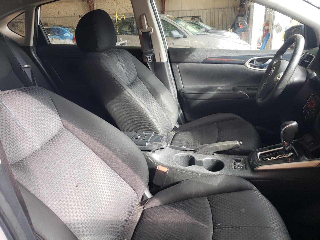 Photo 5 from auction – 2018 NISSAN SENTRA S with VIN 3N1AB7AP2JY327903
