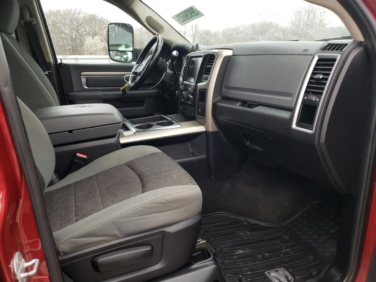 Photo 5 from auction – 2013 RAM 3500 SLT with VIN 3C63RRHL6DG544145
