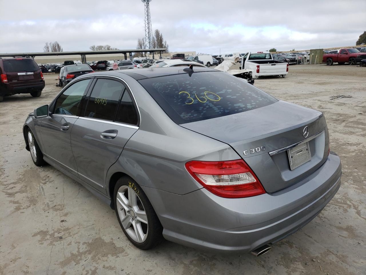 Photo 3 from auction – 2011 MERCEDES-BENZ C 300 with VIN WDDGF5EB4BA467008