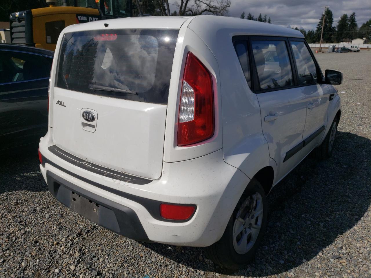 Photo 4 from auction – 2013 KIA SOUL with VIN KNDJT2A58D7754861
