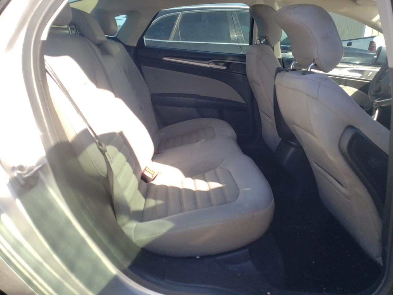 Photo 6 from auction – 2014 FORD FUSION S with VIN 3FA6P0G74ER244014