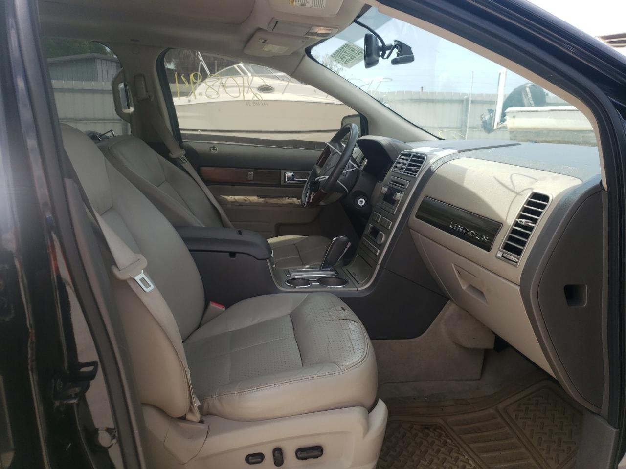 Photo 5 from auction – 2007 LINCOLN MKX with VIN 2LMDU68C77BJ38862