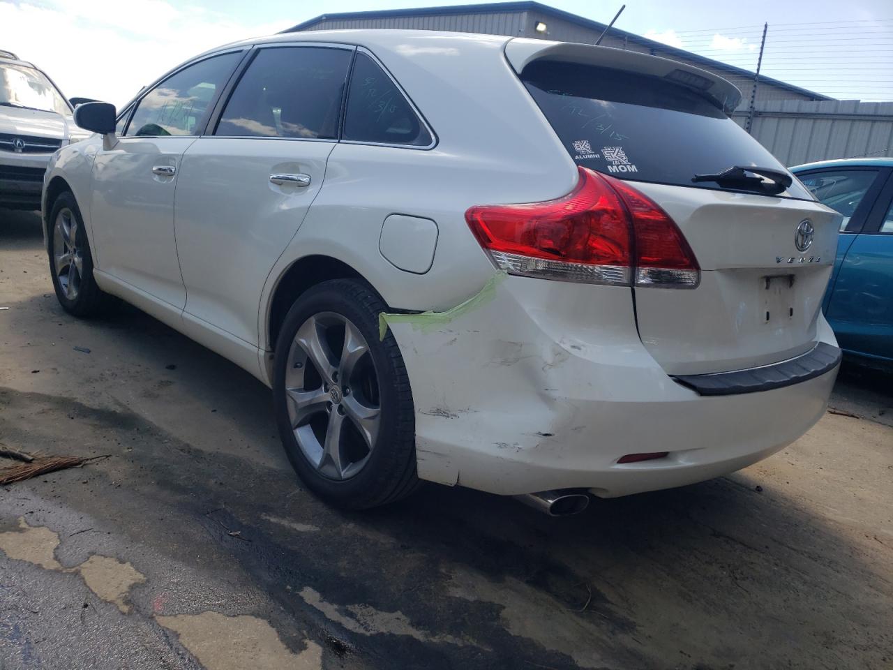 Photo 3 from auction – 2010 TOYOTA VENZA with VIN 4T3ZK3BB2AU031281