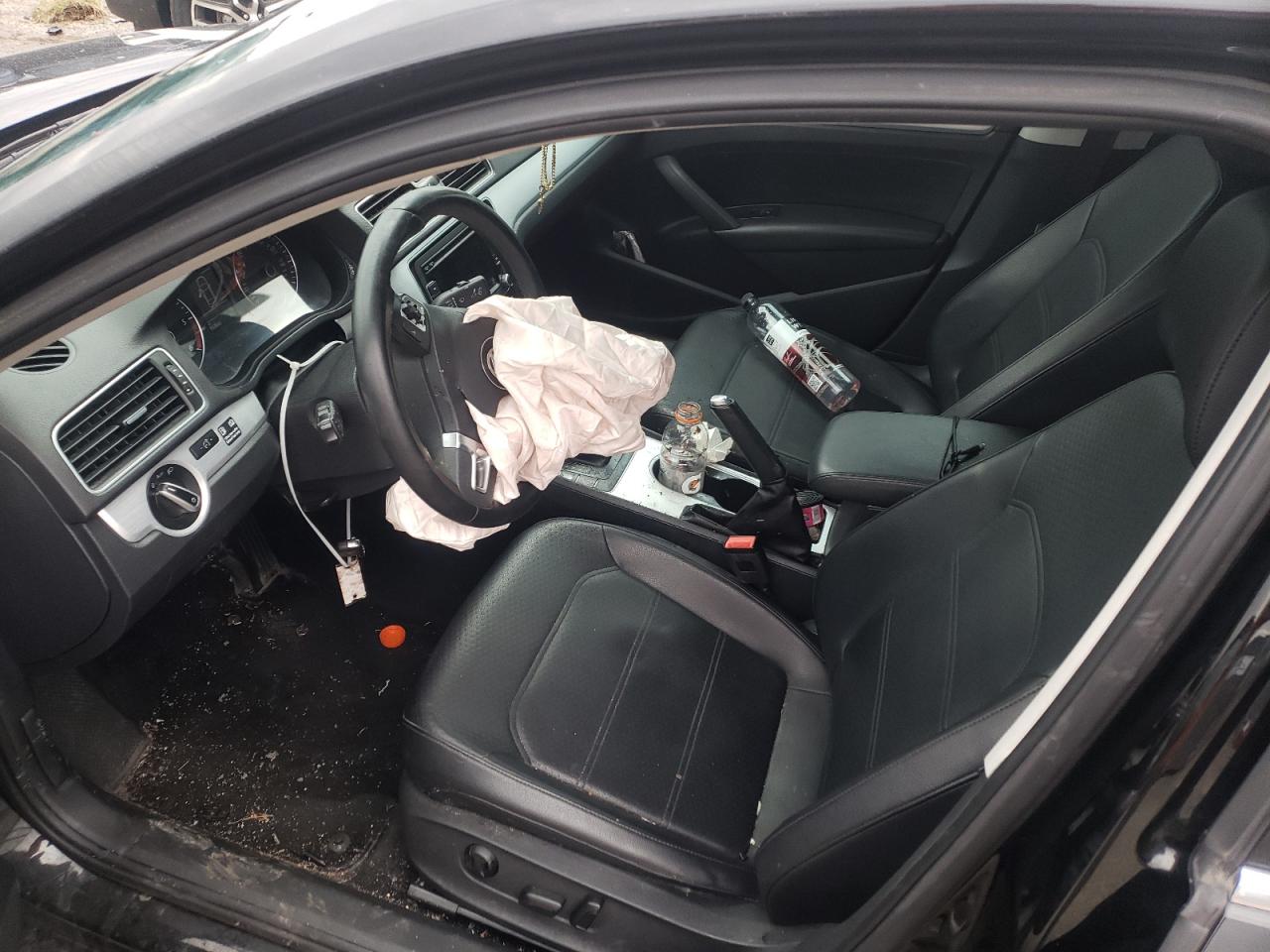 Photo 5 from auction – 2013 VOLKSWAGEN PASSAT SE with VIN 1VWBN7A36DC034666