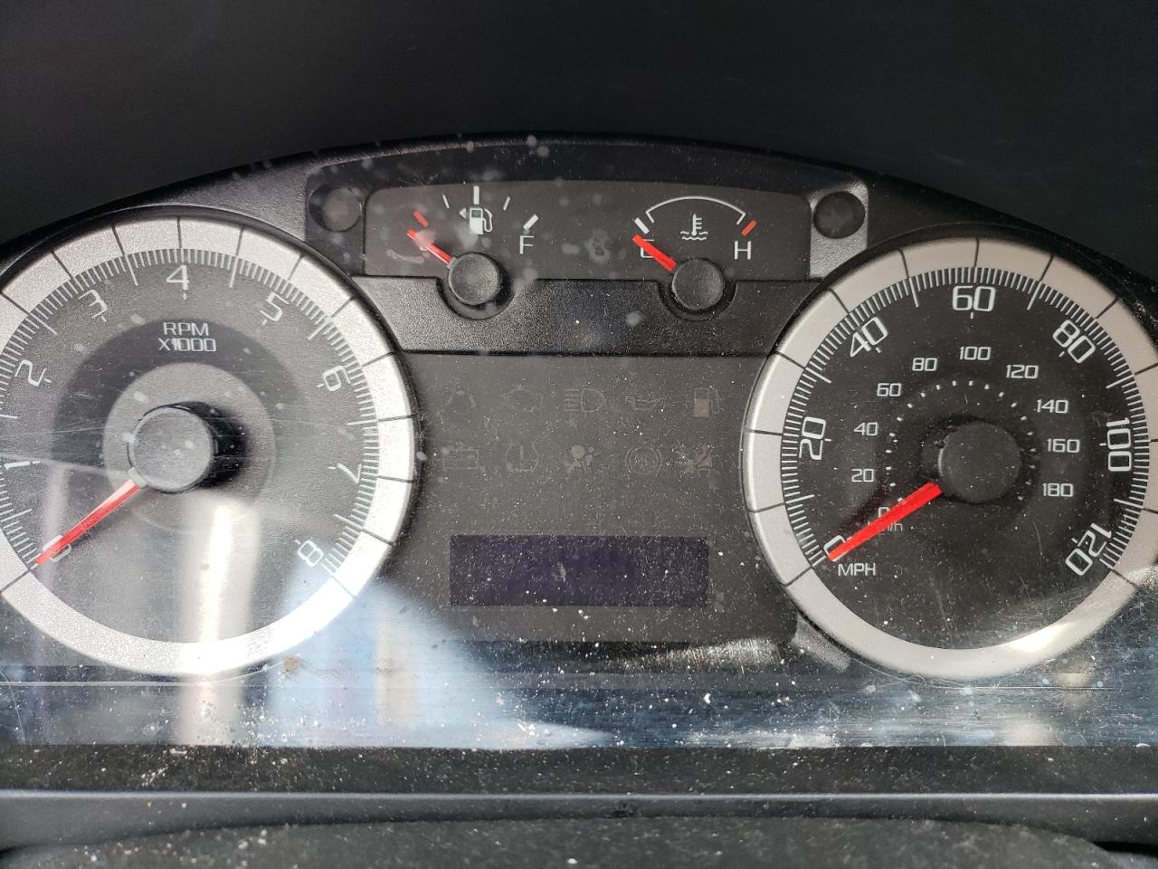 Photo 8 from auction – 2010 FORD ESCAPE XLT with VIN 1FMCU0DG5AKA30489